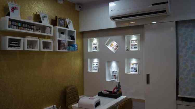 Eyelash Extensions And Gel Nail With Art In Bounce Kims Nail Art Spa And Academy Closed Down Zorains Studio In Bangalore About Zorain Khaleeli Right From The