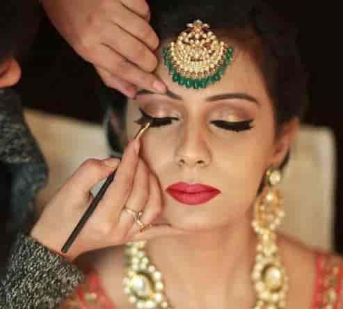 Professional Bridal Makeup Artist - Professional Wedding Makeup Artist Professional Bridal Makeup Artist - Professional Wedding Makeup Artist