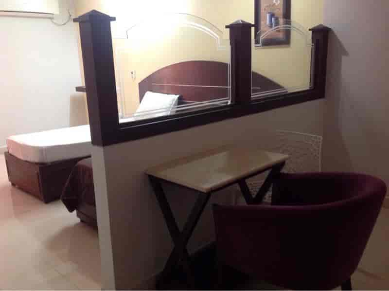 Hotel Meena Paradise Photos Gajuwaka Visakhapatnam Pictures Dining Table Hotel Meena Paradise Photos Gajuwaka Visakhapatnam Hotels Rs 1001